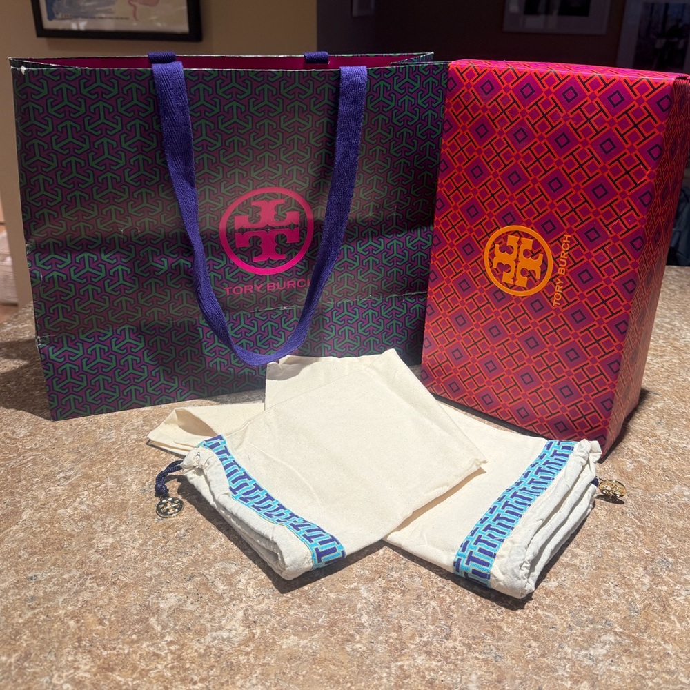 Tory Burch Bag, dust bags and Box Set